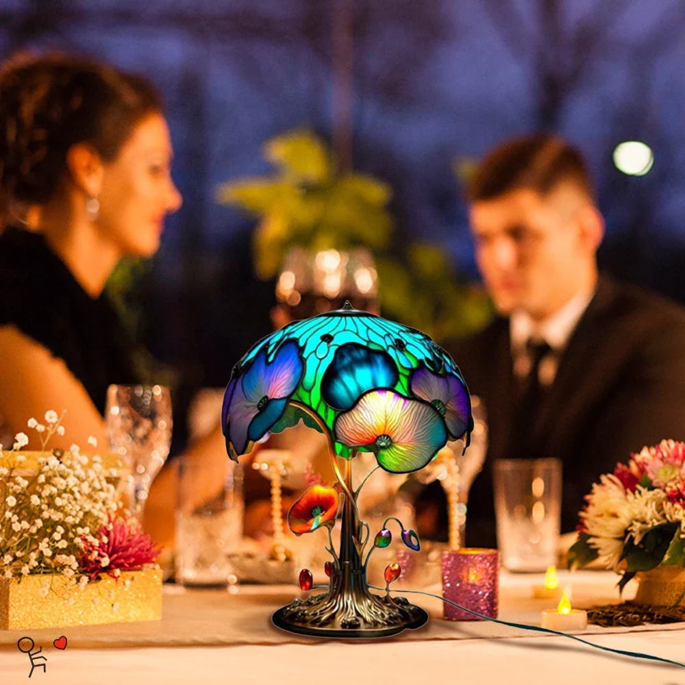 Charming Stained Glass Table Lamp – Vintage Decorative Lighting