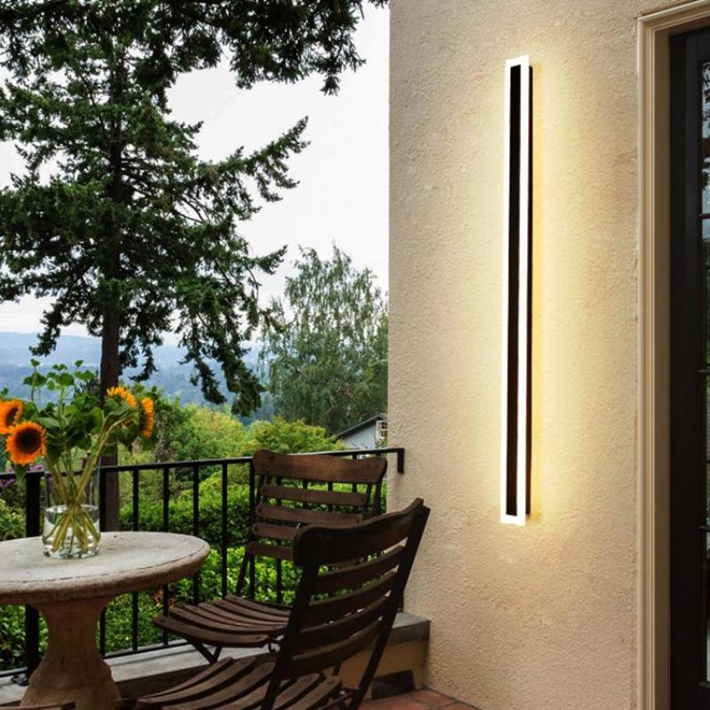 Vynn Linear Outdoor Wall Lamp - Neutralighting