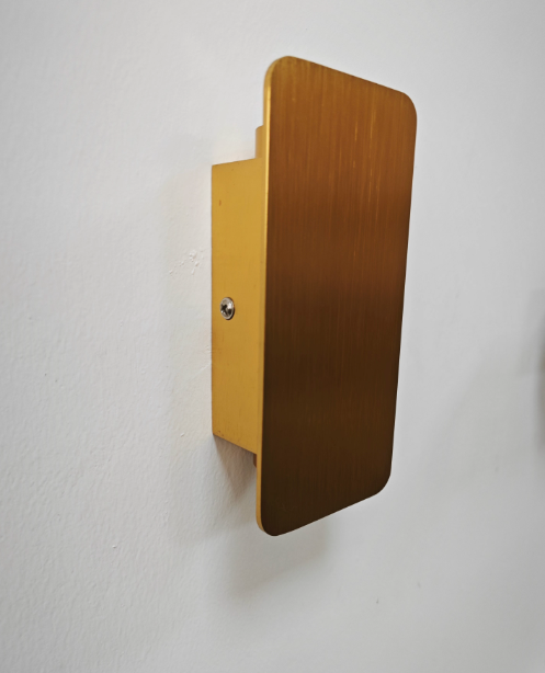 LineaGlow Minimalist LED Wall Light | Energy-Efficient Aluminium Wall Lamp