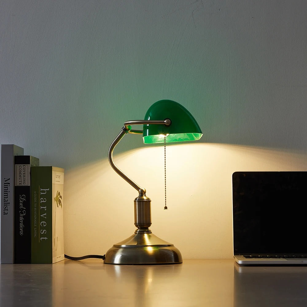 Classic Bank Desk Lamp