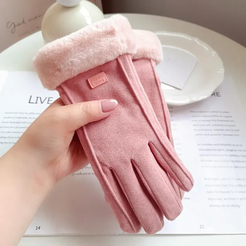 Women’s Winter Plush Gloves – Warm Suede, Fashionable Design & Touchscreen Compatible