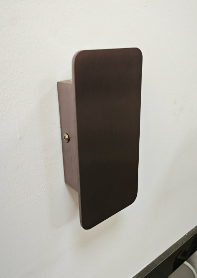 LineaGlow Minimalist LED Wall Light | Energy-Efficient Aluminium Wall Lamp