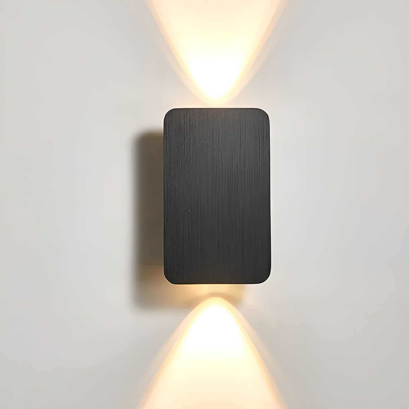 LineaGlow Minimalist LED Wall Light | Energy-Efficient Aluminium Wall Lamp
