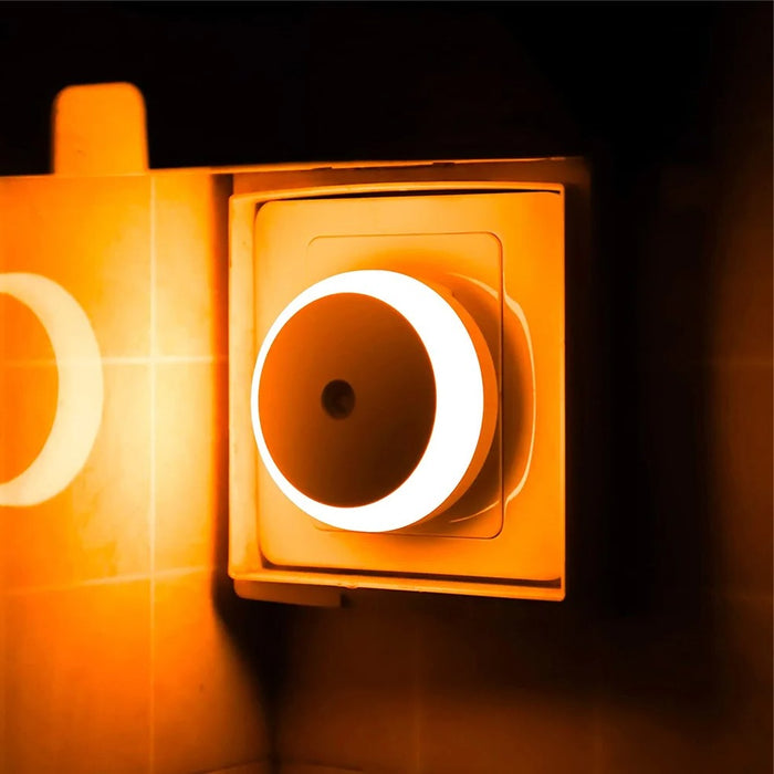 Smart Sensor LED Night Light – Automatic Plug-In Wall Lamp
