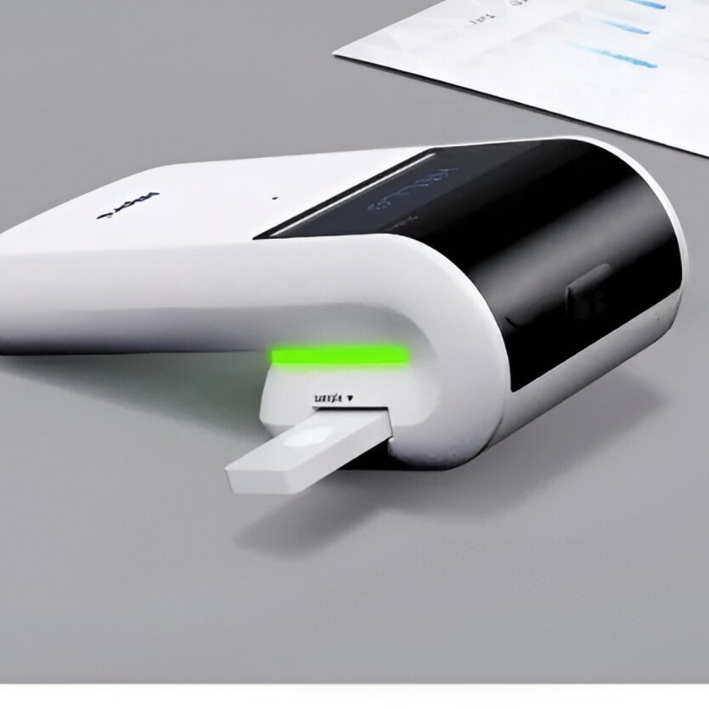 Fluorescence Immunoassay Analyzer Portable Rapid TSH Testing