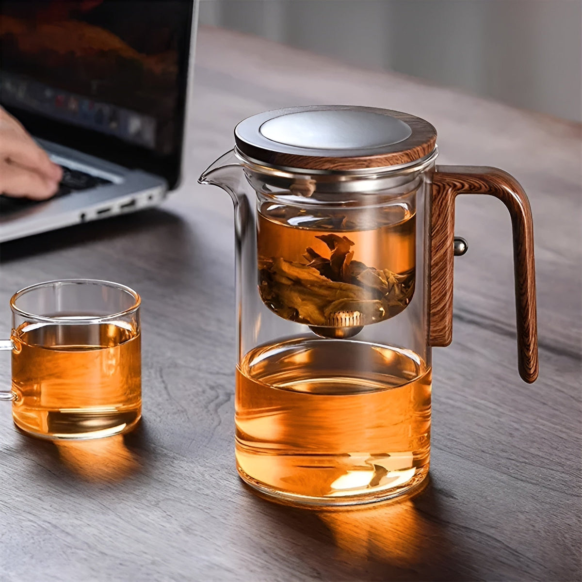 Glass Teapot with Wooden Handle Heat-Resistant Elegant Design