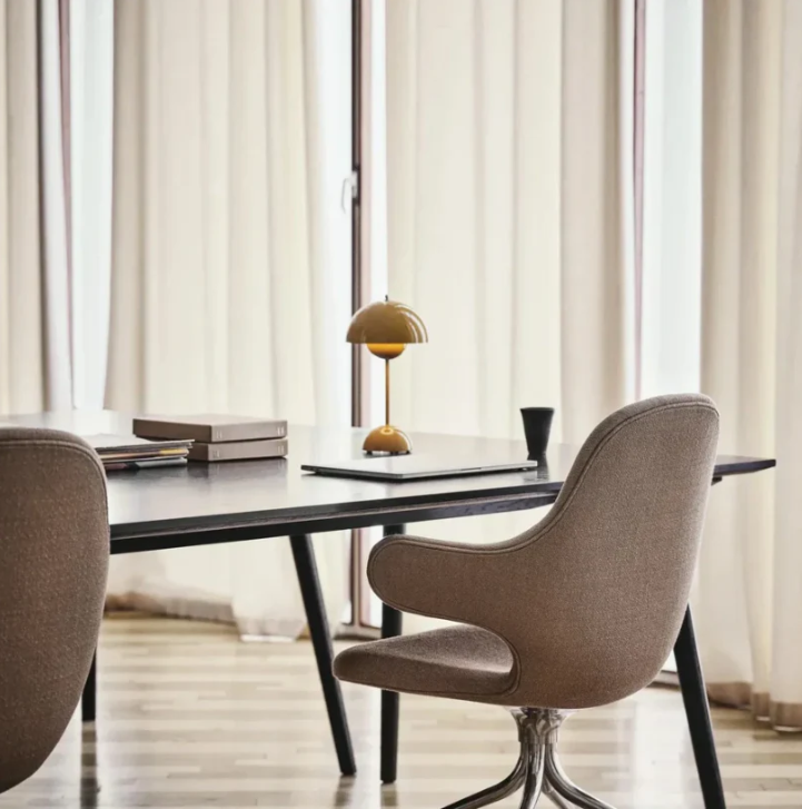 Contemporary Touch Table Lamp – Modern Dimmable Bedside LED Light