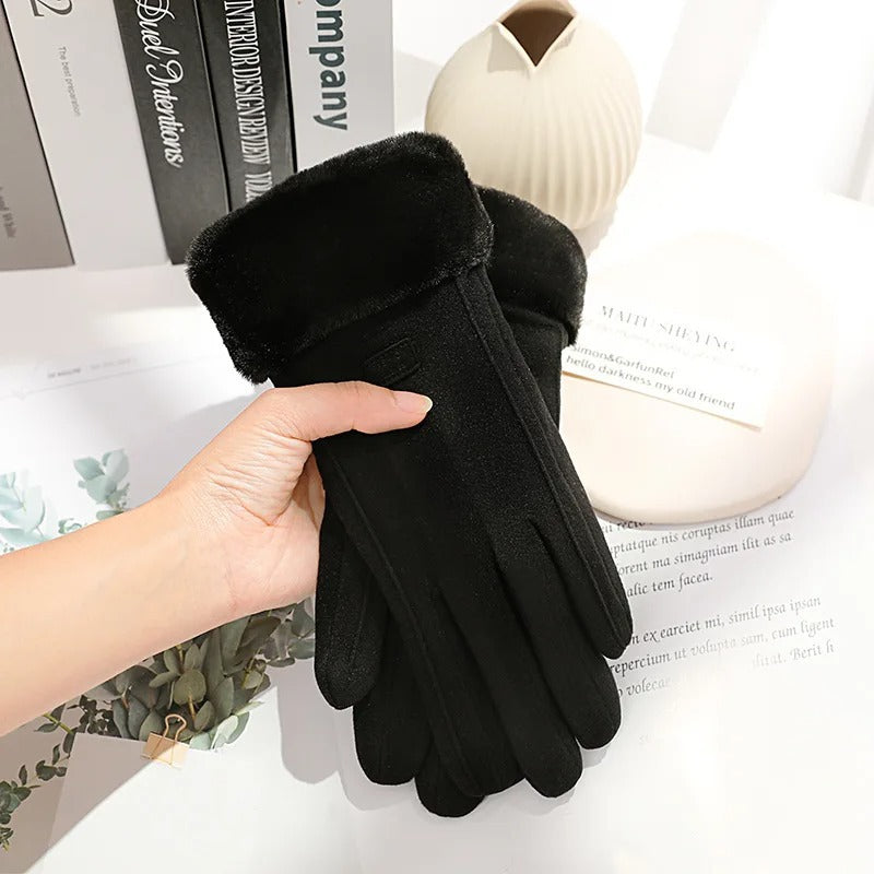 Women’s Winter Plush Gloves – Warm Suede, Fashionable Design & Touchscreen Compatible