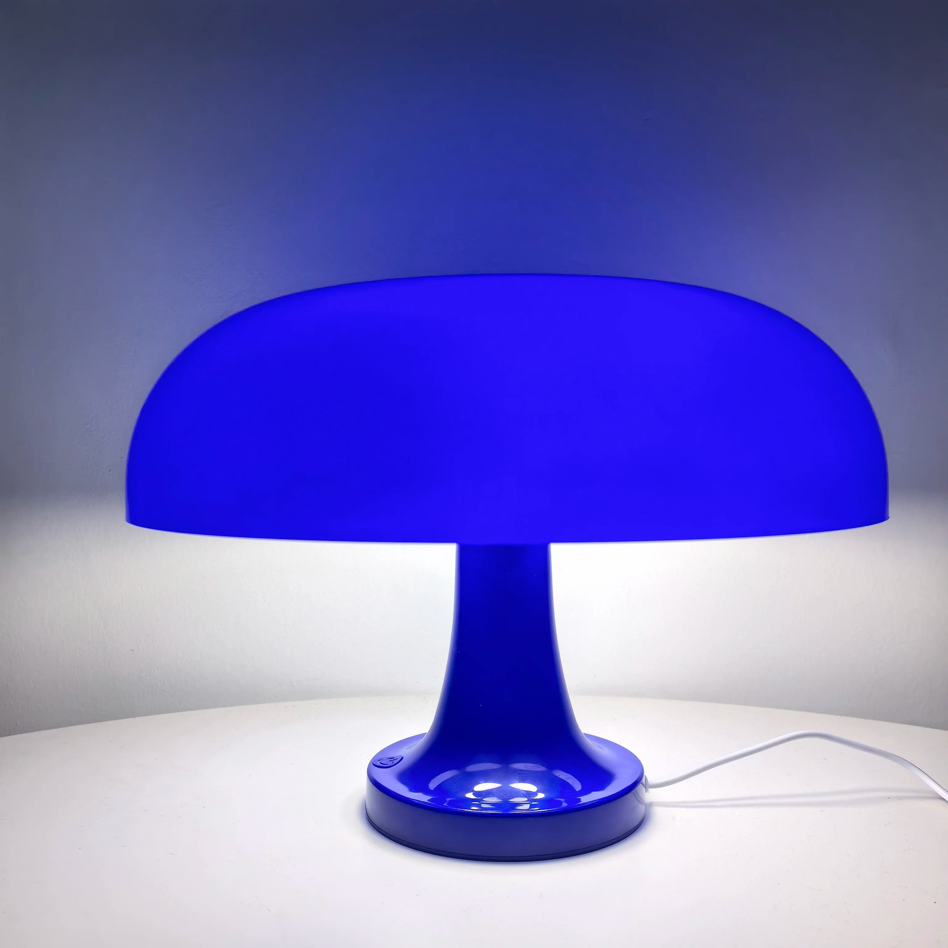 Classic Mushroom Table Lamp with Bauhaus Design